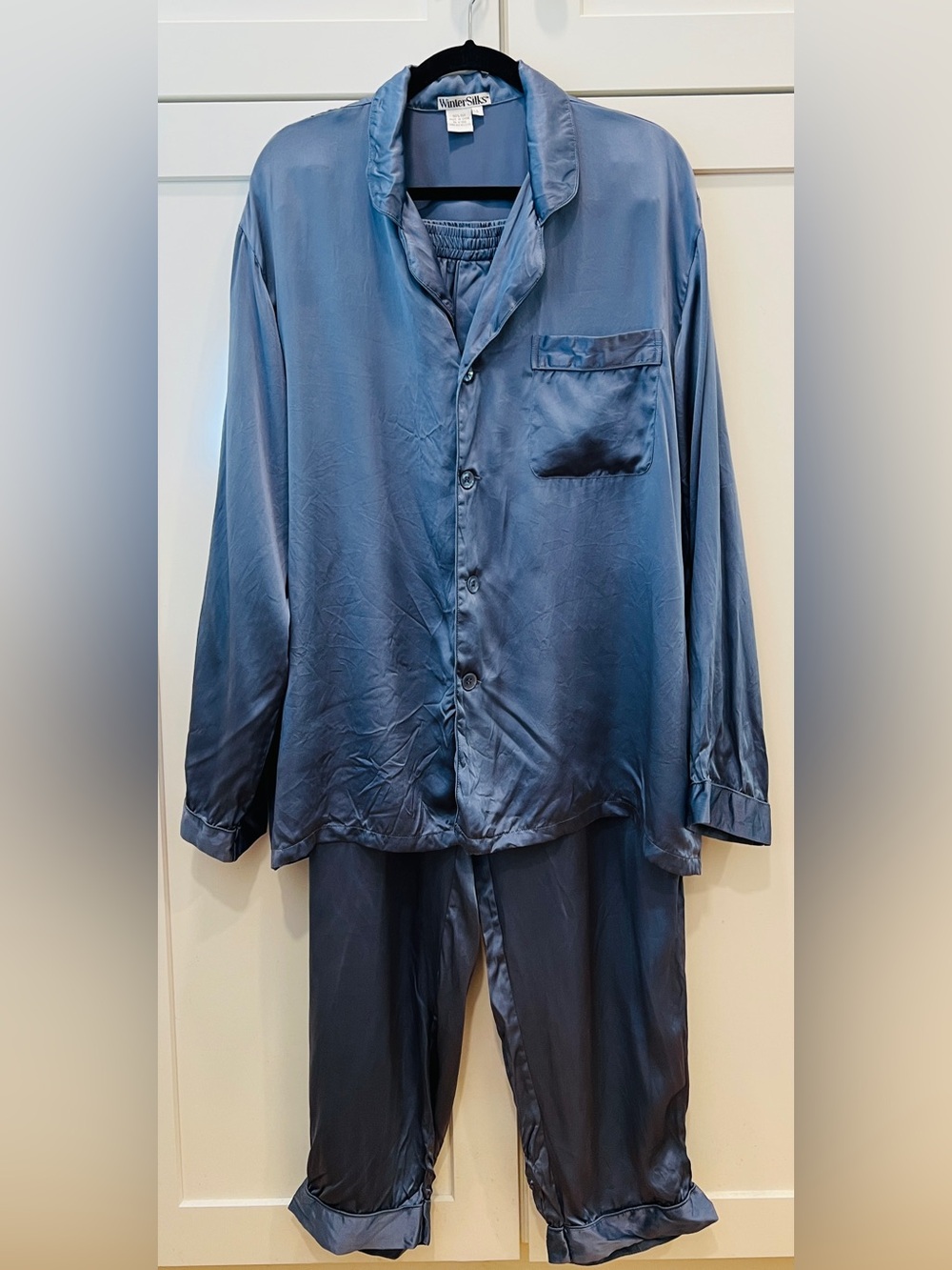 WINTERSILKS 100% SILK LONG SLEEVE PAJAMA SET, SIZE L.